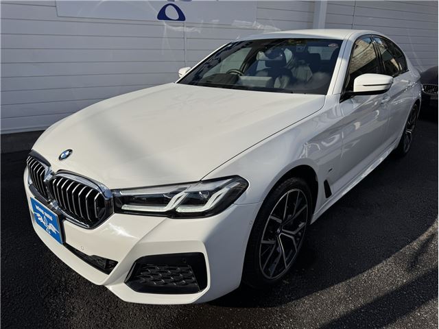 صورة 6 لـ 2021 BMW 5 SERIES