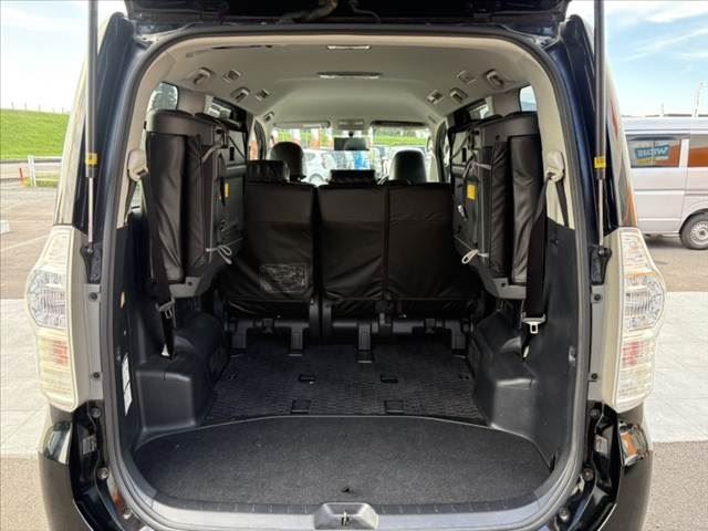 2012 Toyota VOXY — миниатюра 23