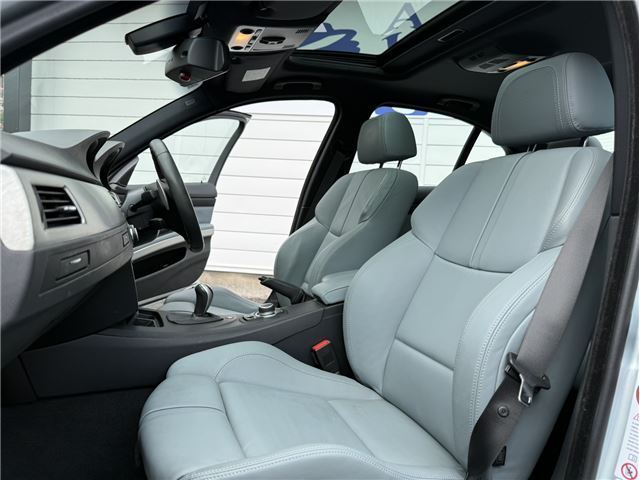 2009 BMW M3 — миниатюра 29