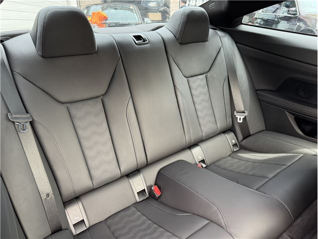 صورة مصغرة 34 لـ 2021 BMW M4 COUPE
