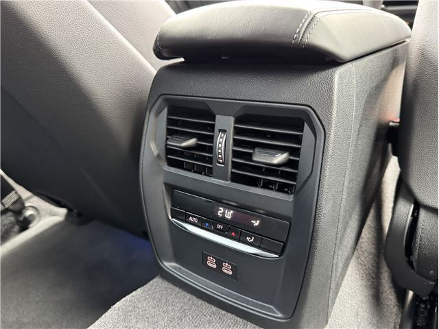 صورة مصغرة 36 لـ 2021 BMW M4 COUPE