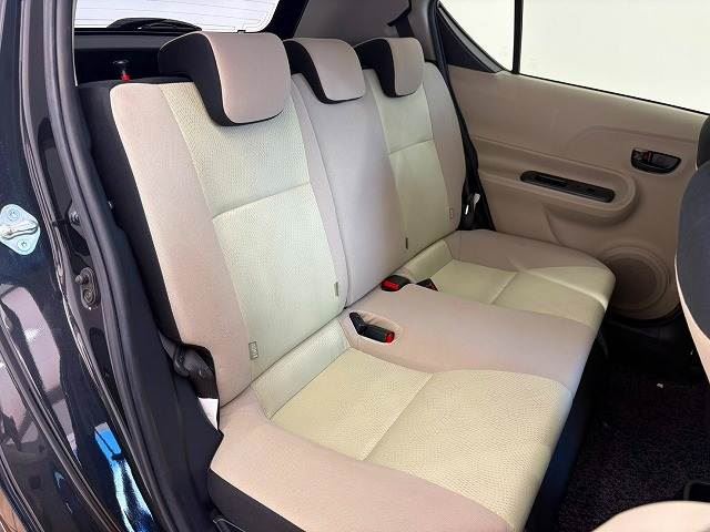 صورة مصغرة 12 لـ 2013 Toyota AQUA
