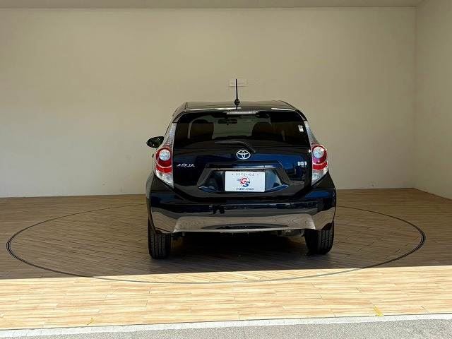 صورة مصغرة 16 لـ 2013 Toyota AQUA