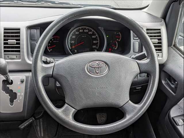 2007 Toyota HIACE — фото 10