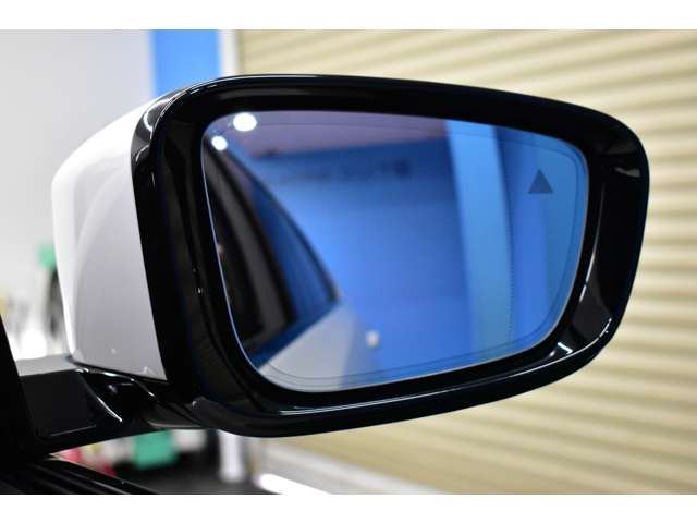 صورة مصغرة 19 لـ 2023 BMW 5 SERIES