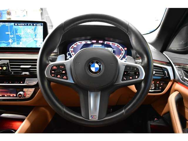 صورة مصغرة 25 لـ 2023 BMW 5 SERIES