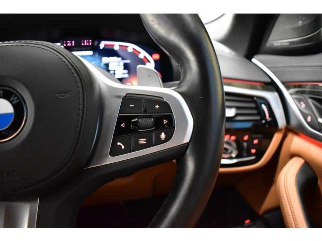 صورة مصغرة 26 لـ 2023 BMW 5 SERIES