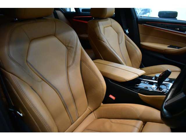 صورة مصغرة 54 لـ 2023 BMW 5 SERIES