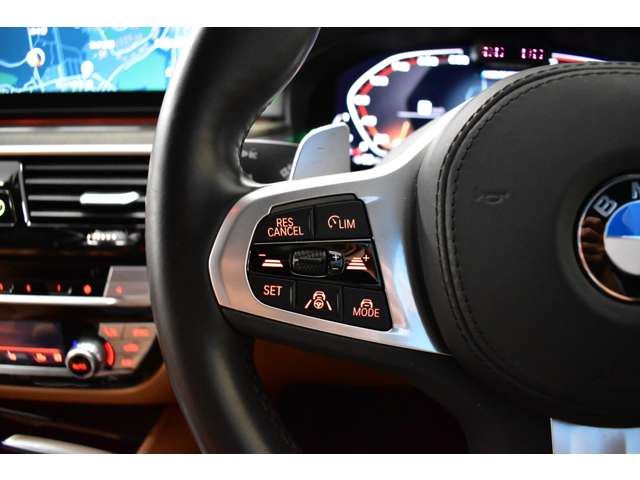 صورة 8 لـ 2023 BMW 5 SERIES