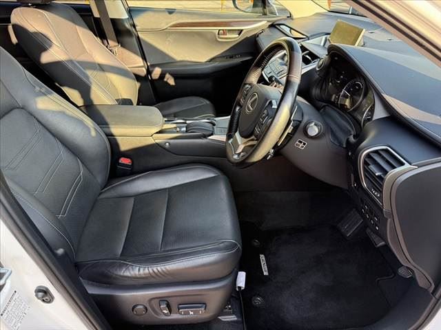 2017 Lexus NX — миниатюра 16