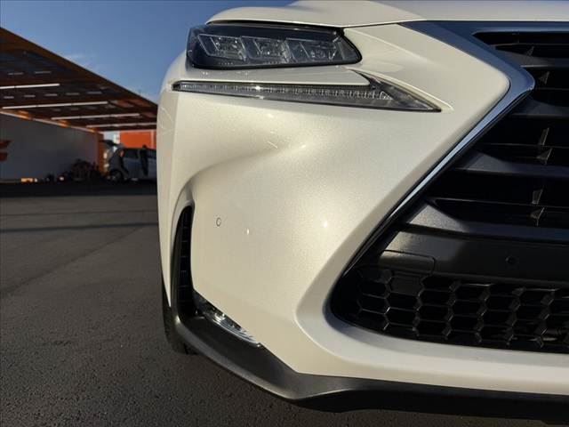 2017 Lexus NX — миниатюра 48