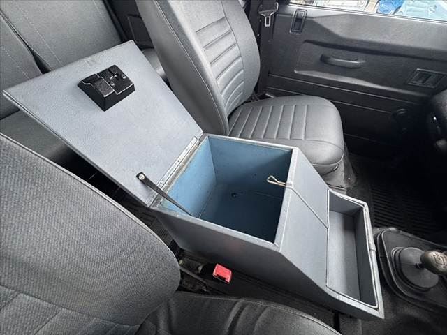 صورة مصغرة 32 لـ 2010 LAND Rover DEFENDER