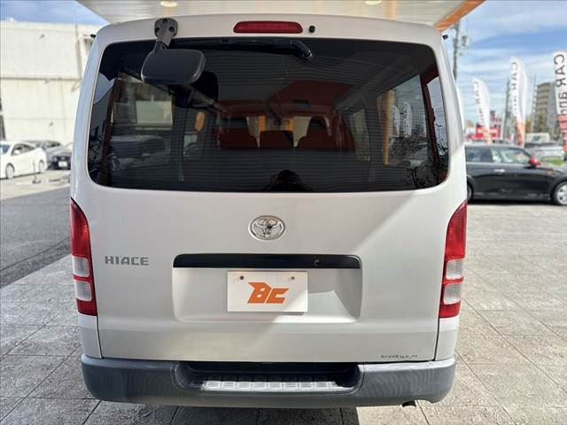 2006 Toyota HIACE — миниатюра 13