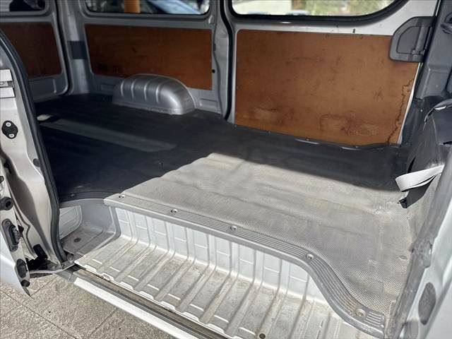 2006 Toyota HIACE — миниатюра 18