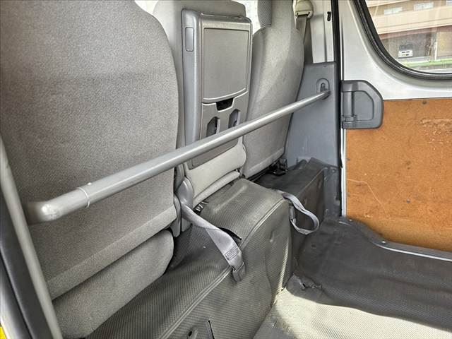 2006 Toyota HIACE — миниатюра 21