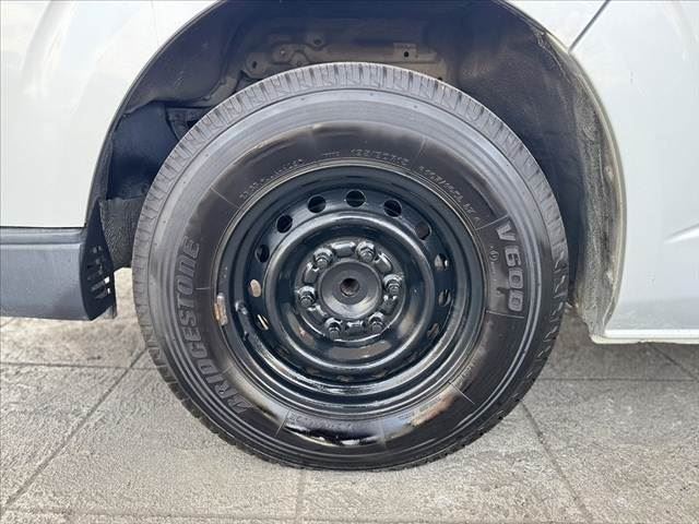 2006 Toyota HIACE — миниатюра 30