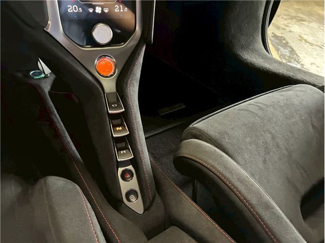 2025 Mclaren 750S — миниатюра 21