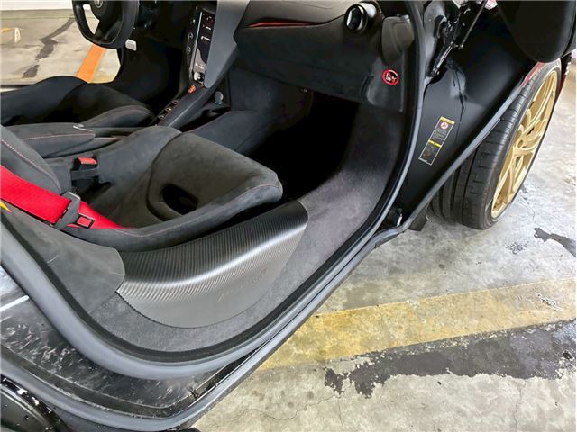 2025 Mclaren 750S — миниатюра 28