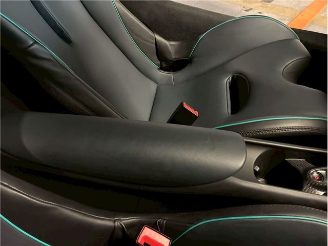 صورة مصغرة 30 لـ 2024 Mclaren ARTURA SPIDER