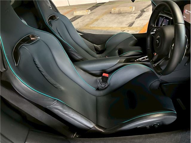 صورة مصغرة 39 لـ 2024 Mclaren ARTURA SPIDER