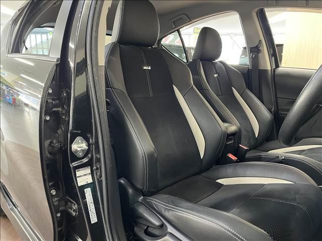 صورة مصغرة 38 لـ 2014 Toyota AQUA
