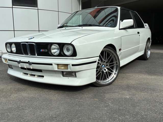 1990 BMW M3 — миниатюра 24
