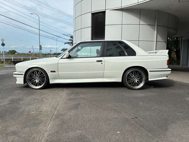 1990 BMW M3 — миниатюра 46