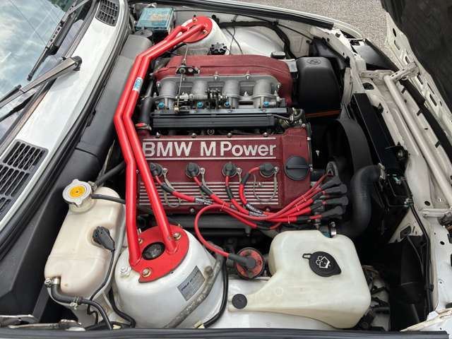 صورة 4 لـ 1990 BMW M3