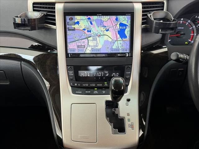 2012 Toyota VELLFIRE 缩略图 23
