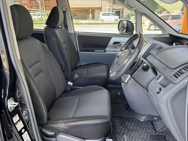 صورة مصغرة 16 لـ 2010 Toyota VOXY