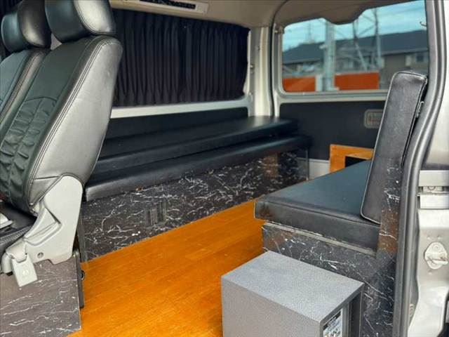 2006 Toyota HIACE thumbnail 19