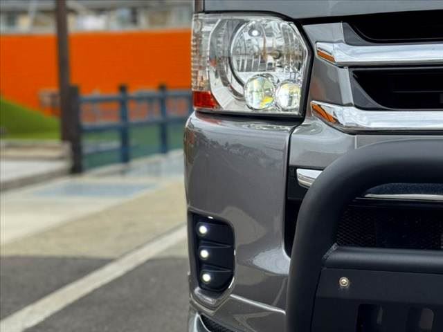 2006 Toyota HIACE thumbnail 31