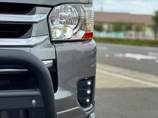 2006 Toyota HIACE thumbnail 32