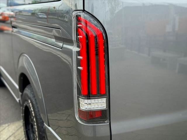 2006 Toyota HIACE thumbnail 33