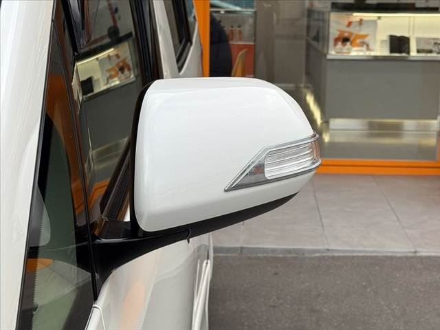 صورة مصغرة 35 لـ 2012 Toyota VELLFIRE