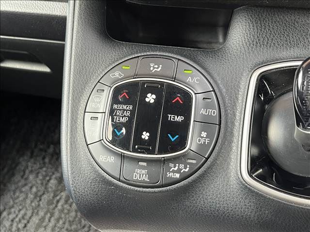 2014 Toyota VOXY 缩略图 24