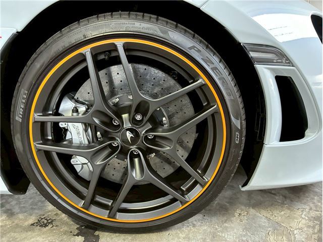 صورة 7 لـ 2024 Mclaren 750S SPIDER