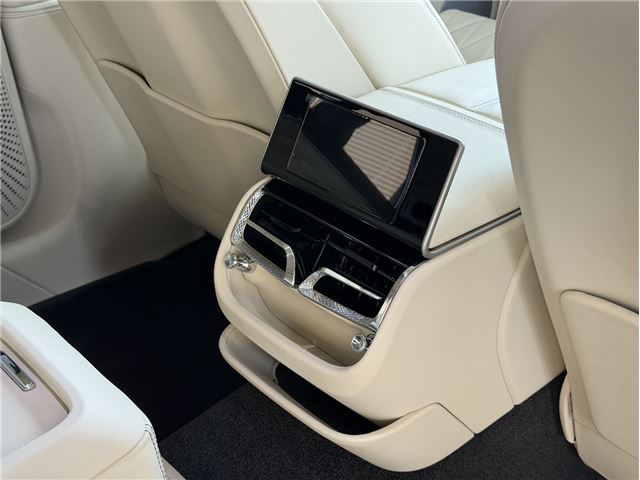 2023 Bentley FLYING SPUR — миниатюра 21