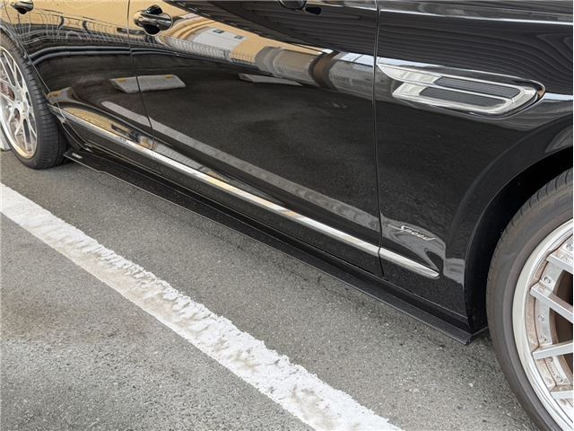 2023 Bentley FLYING SPUR photo 5