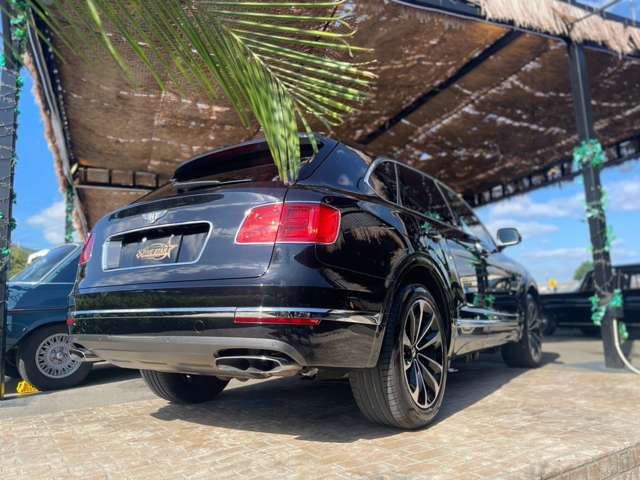 2016 Bentley BENTAYGA — миниатюра 35