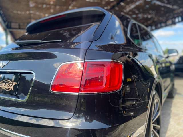 2016 Bentley BENTAYGA — миниатюра 36