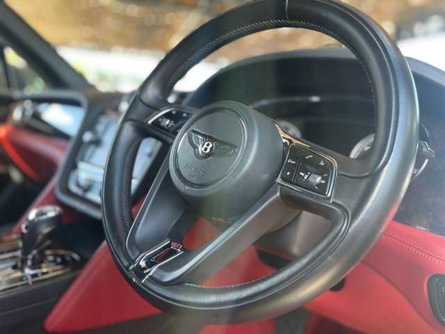 2016 Bentley BENTAYGA — миниатюра 39