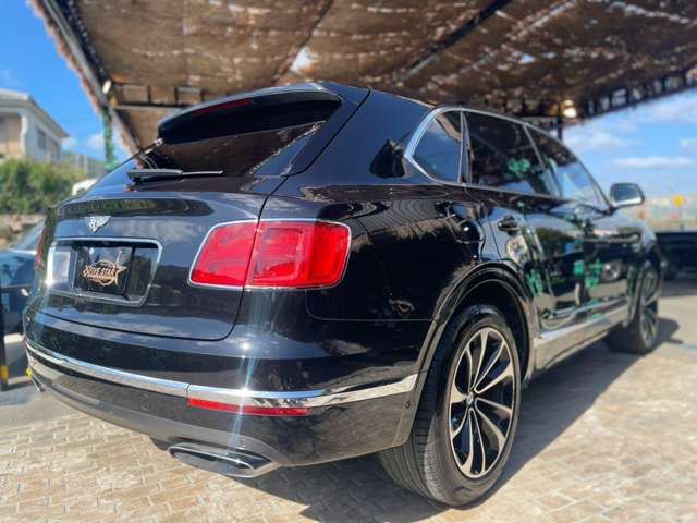 صورة 9 لـ 2016 Bentley BENTAYGA