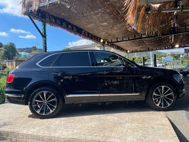 صورة 8 لـ 2016 Bentley BENTAYGA