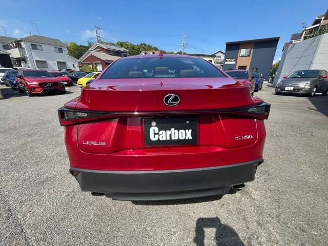2021 Lexus IS — миниатюра 39