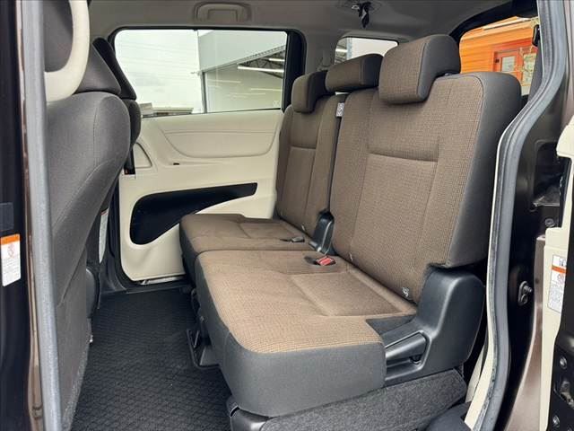 2016 Toyota SIENTA — миниатюра 18
