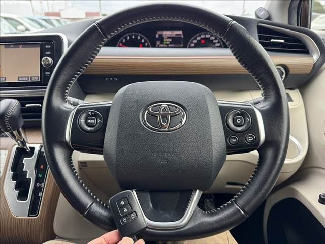 2016 Toyota SIENTA — фото 7