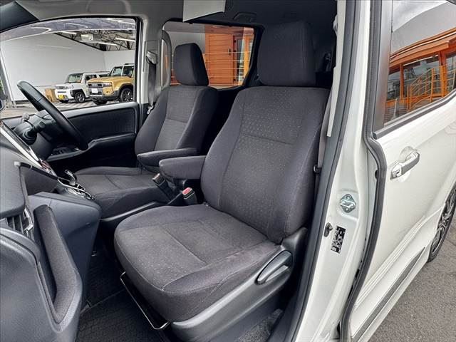 صورة مصغرة 17 لـ 2014 Toyota VOXY
