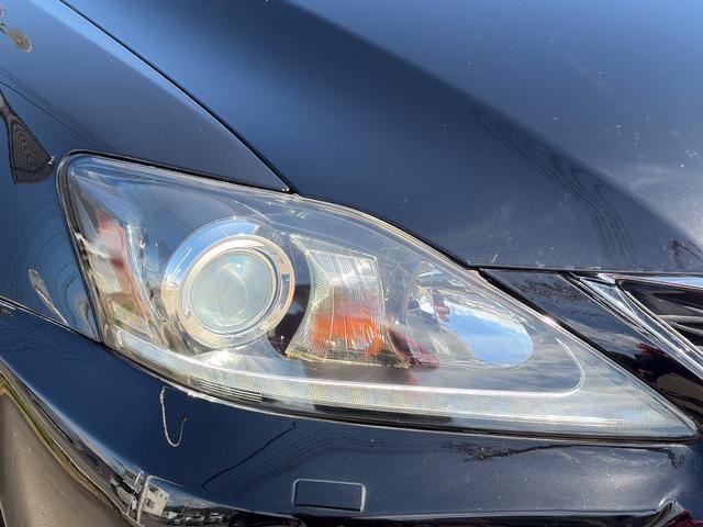 2010 Lexus IS — миниатюра 15
