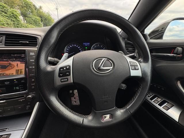 2010 Lexus IS — миниатюра 27